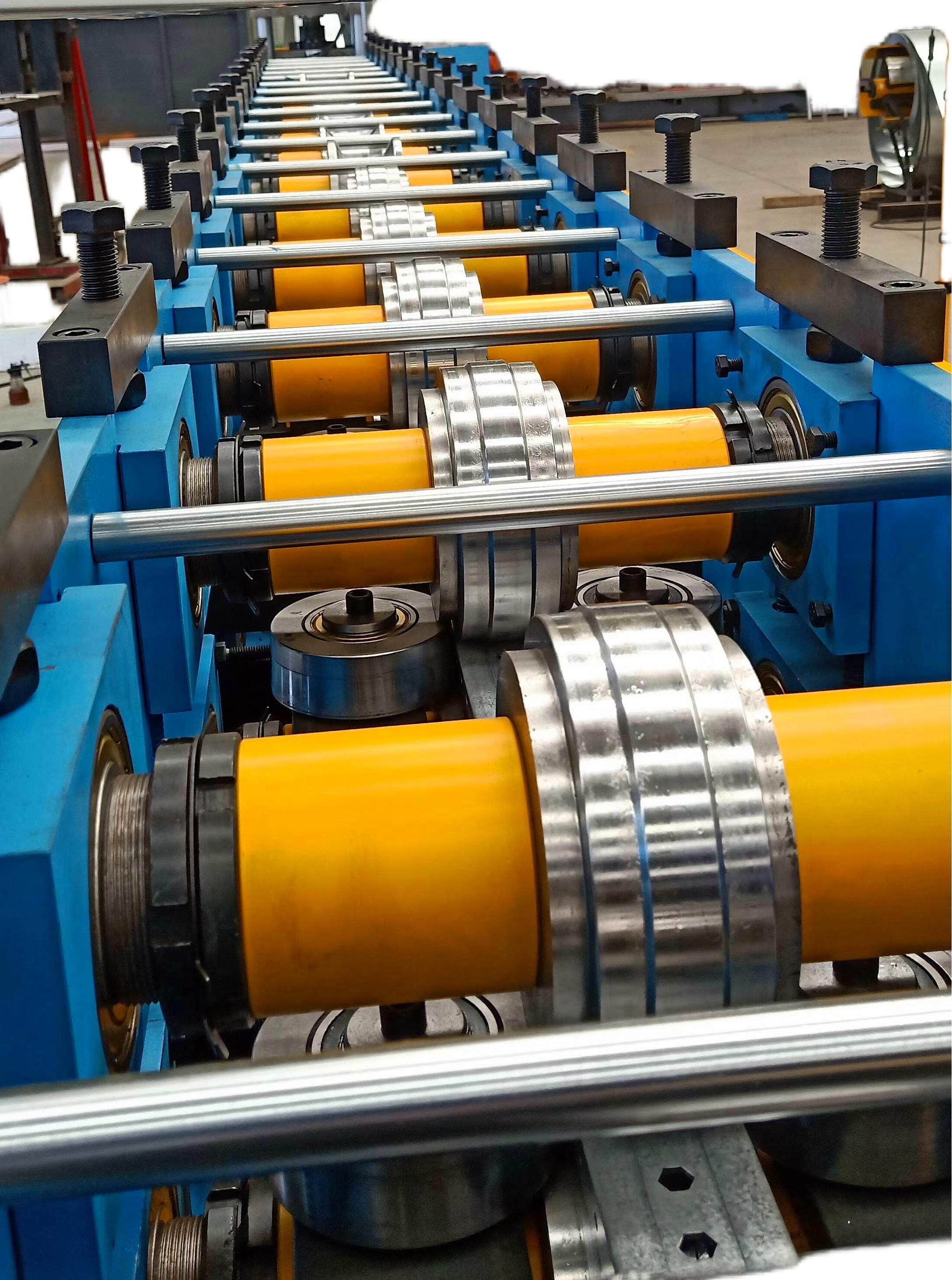 Roll forming machine Roll forming machine