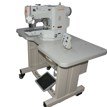 Auto button attaching machine