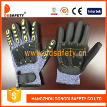 Cut Resistant Gloves Hppe Shell with Black Nitrile TPR226