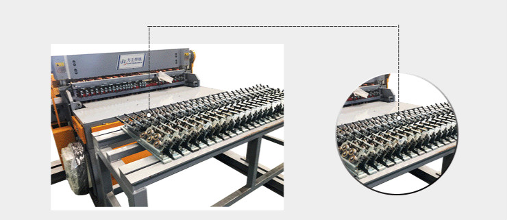 Double Strands Barbed Wire Mesh machine