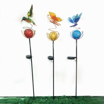 Wholesale Metal Stake Craft avec verre Ball Solar Light