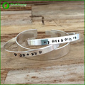 Personalizado de acero inoxidable grabado pulseras por mayor pulsera grabado brazalete