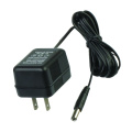 Adaptador de corriente lineal de 0.5-1.5W EE.