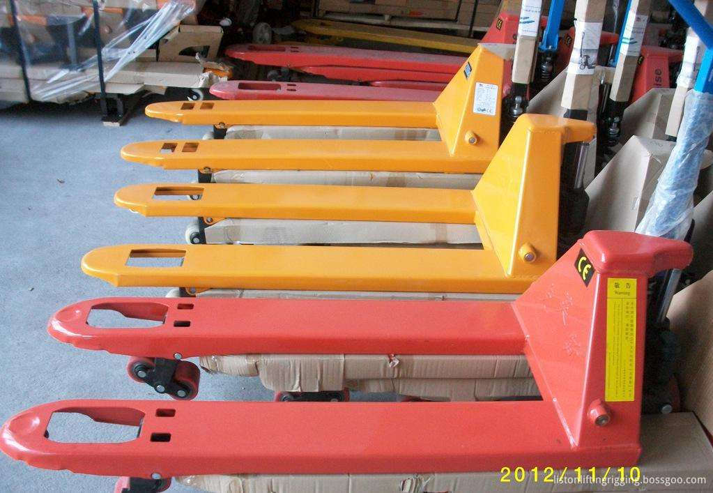 hand pallet trucks