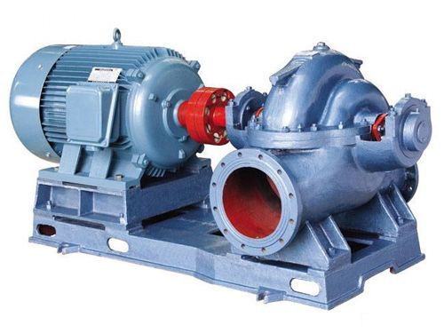 Horizontal foam pump