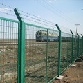 Welded construction hot galvanized wire mesh fence