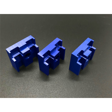 Ceramic V-groove for optical fiber fusion splicer