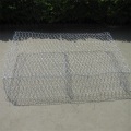 collapsible gabion mesh fence for flood control