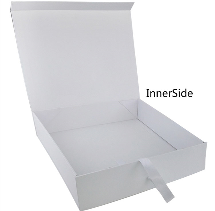 Cardboard Folding Magnetic Clothing Packaging Box