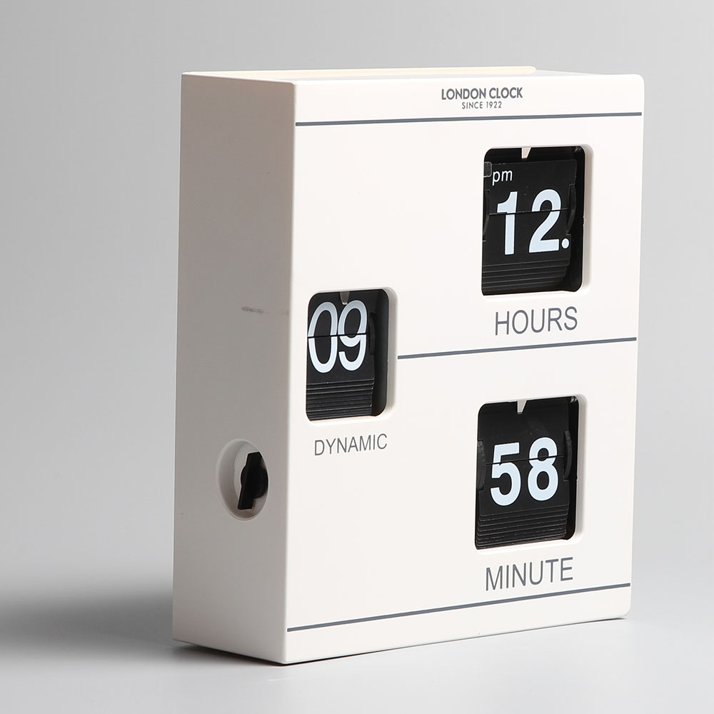 Flip Clock Kikkerland