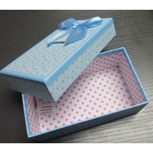 Papier Geschenkbox mit Farbband Schmetterling