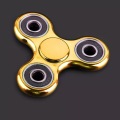 Le plus récent main Spinner Metal Rainbow Triangle Fidget Spinner