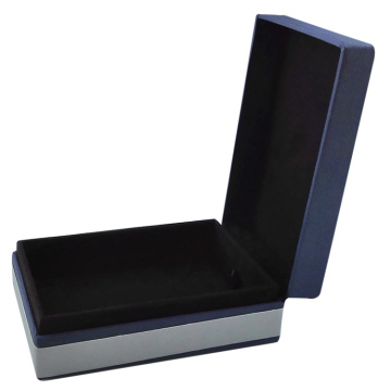 Cardboard box case for jewelry