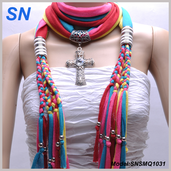 Muliti Colored Fashion Pendant Scarf with Jewelry (SNSMQ1031)