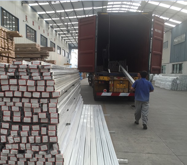 Aluminium Tube Aluminum Square Extrusion Profile