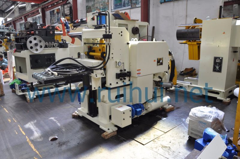 Straightener Feeder for Press Machine Using in Automobile Mould