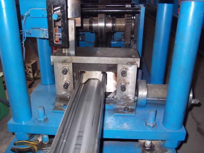 Automatic Main T-Bar Cold Roll Forming Machine In Line Punch - 2