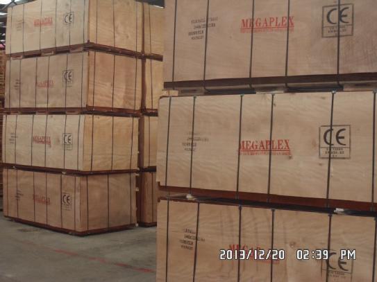 Ce Quality Formply Plywood Poplar Core for Concrete Usages