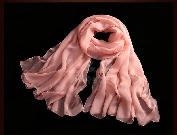 The Popular Silk Scarf with Solid Colour