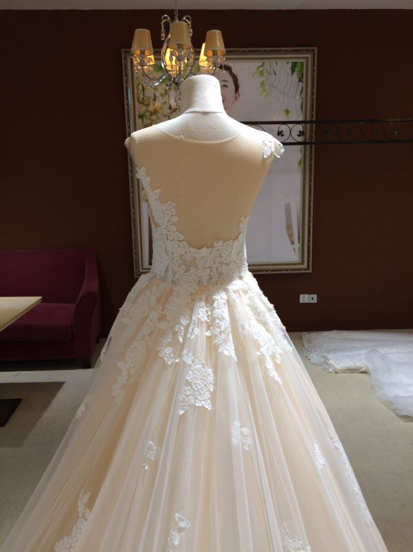 Aoliweiya Top Sale New Arrival Bride Marriage Wedding Dress