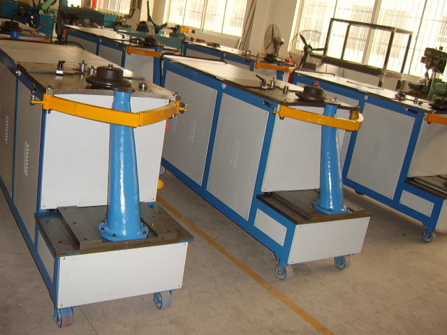 Hydraulic Elbow Making Machine (DCP-1500)