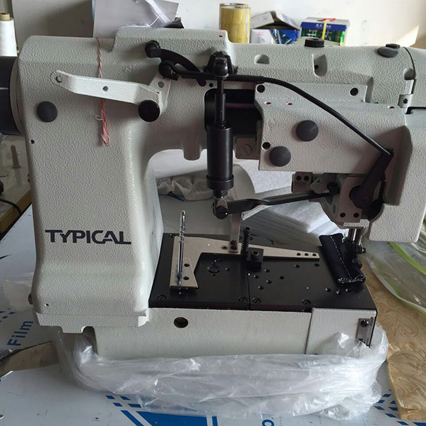 300u Compound Feed Chainstitch Sewing Machine with Rinder