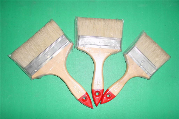 Wooden Handle with Red Tip White Bristle Paint Brush