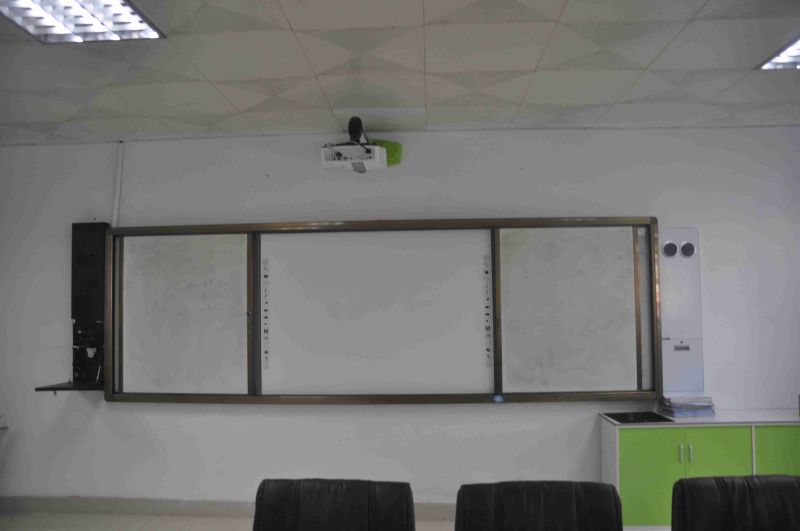 Sliding Whiteboard Matching LCD and Interactive Whiteboard