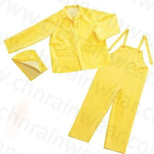 Durable Waterproof PVC / Polyester Rainsuit