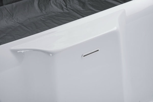 Unique Designed High Qualtiy Freestanding Bathtub (WTM-02846)