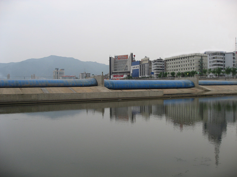 New Designed Inflatable Rubber Dam as Landscape in City