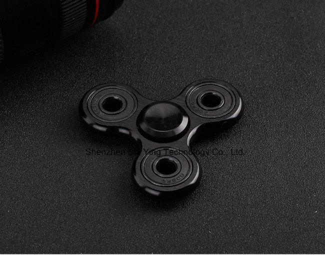 2017 Promotion Metal Finger Spinner Fidget Toy with LED Light