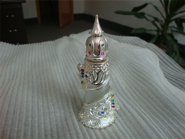 Wholesale Empty Metal Perfume Bottle for Cosmetic Package (MPB-03)