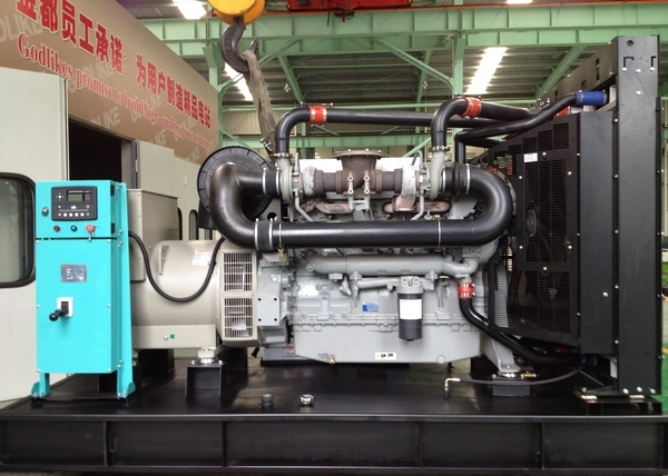 625kVA/500kw Power Generator Set with Perkins Engine (2806A-E18TAG2)