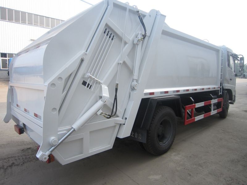 Heavy 6 Wheels Dongfeng Tianjin 6tons Compressed Garbage Truck 8m3 Compactor Garbage Truck