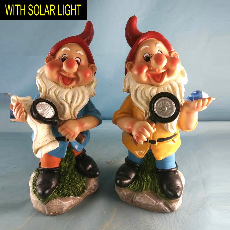 Polyresin Smart Studying Dwarf with Solar Light