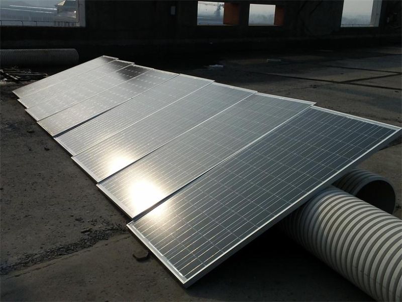 Solar Panels 600W/12V Monocrystalline Mainly Use for off-Grid Solar Power System