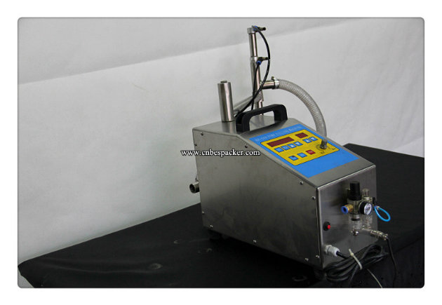 Table-Top Semi Automatic Vegetable Oil Packing Filling Machine