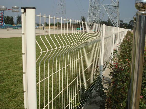 Anping High Quanlity Bending Triangular Welded Mesh Fence