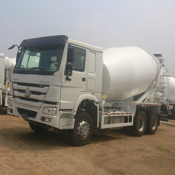 Sinotruck HOWO 10 Cubic Meter Concret Mixer Truck