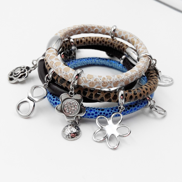 Factory Direct Stingray Leather Bracelet with Custom Made Charms