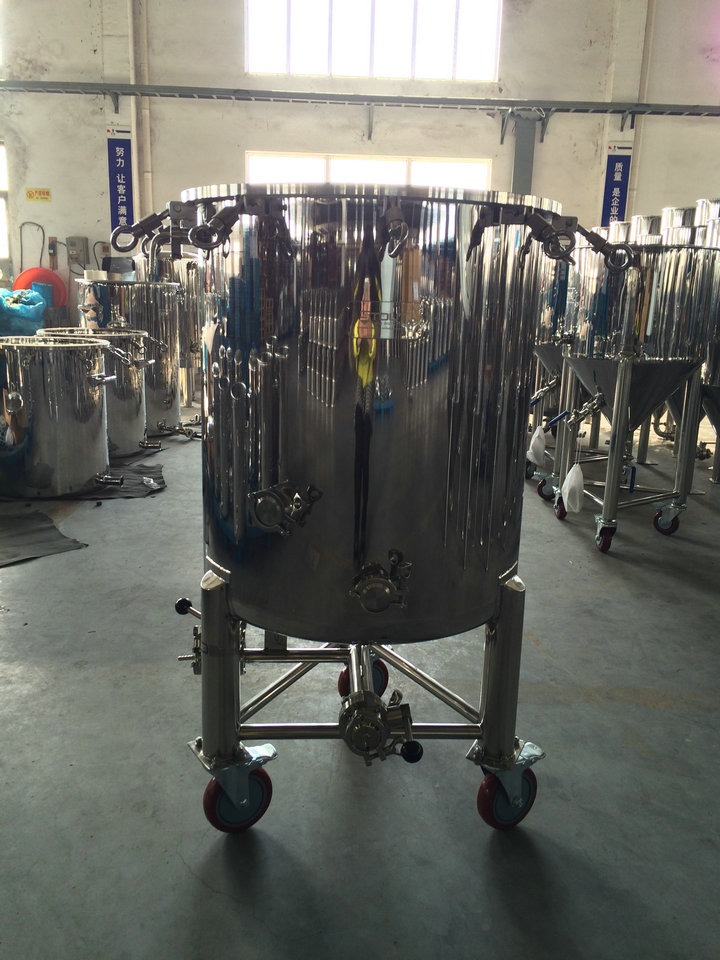 Stainless Steel Wheeled Flanged Tank