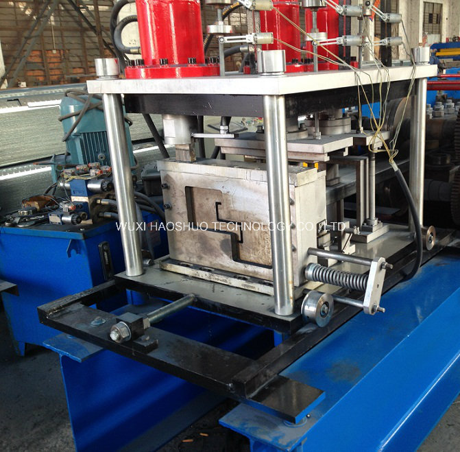 High Quality Z Purlin Roll Forming Machine with Ce Certificate