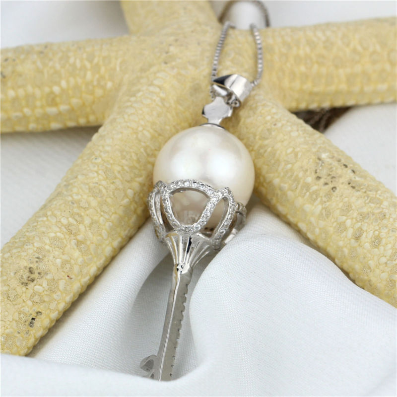 Snh Key Shape 12mm Round AA Grade Pearl Pendant Designs