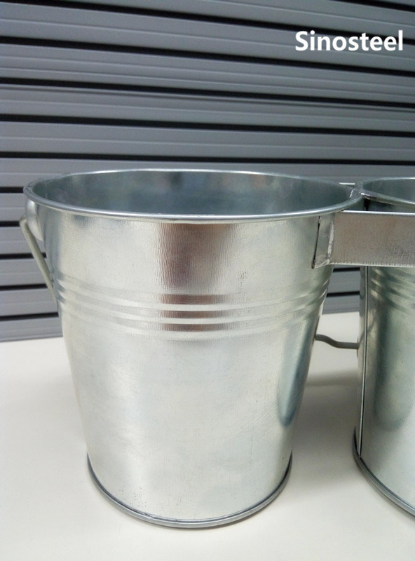 3 Set of Circular Galvanized Metal Bucket