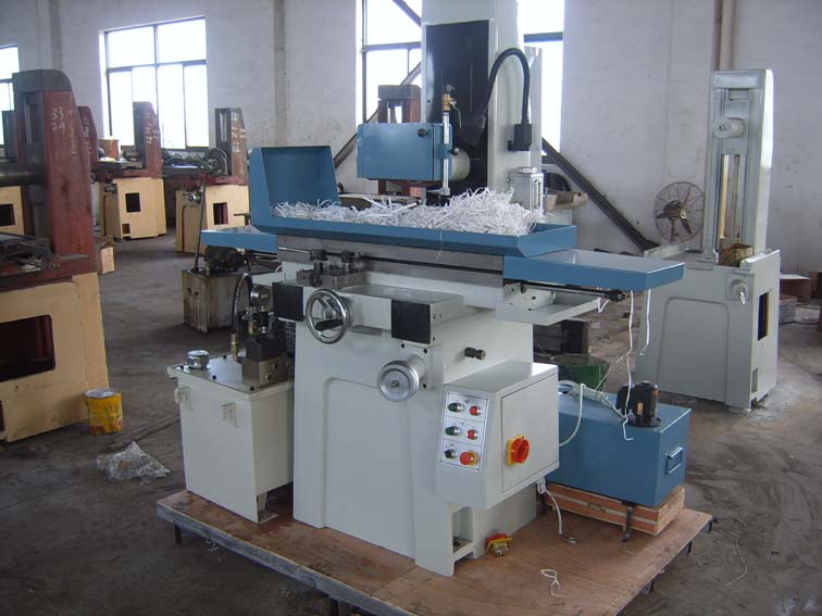 Auto Hydraulic Precision Surface Grinding Machine (MY820 Table Size 200x500mm)