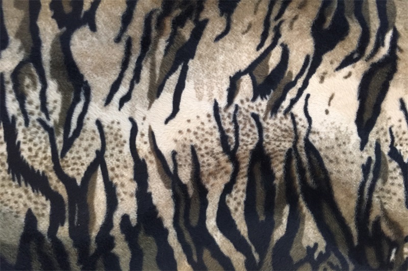 Animal Pattern Printed Velvet Fabric for Upholstery (EDM5083)