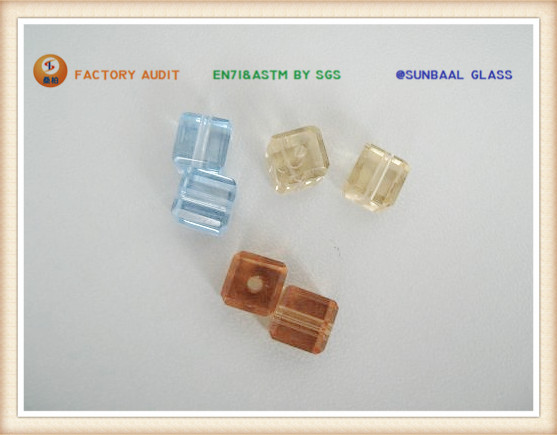 Cubic Glass Bead (S026)