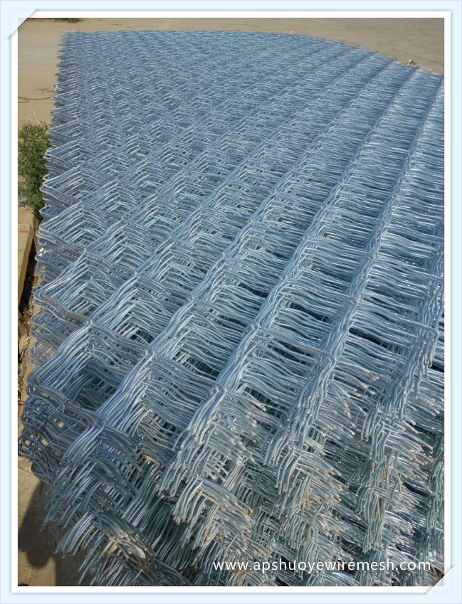 Electrical Galvanized Welded Wire Mesh Chain Link Fence Net Panel