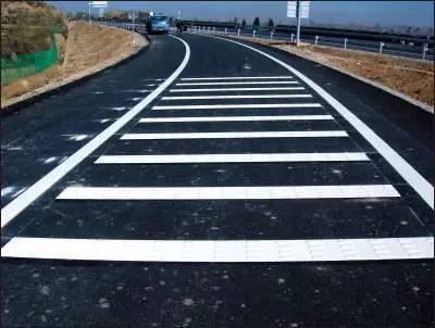 Thermoplastic Road Marking C5 Hydrocarbon Resin with Acid Resistant